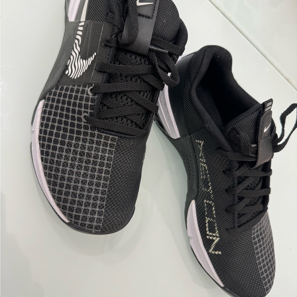 Nike Metcon 8 Women's Training Shoes